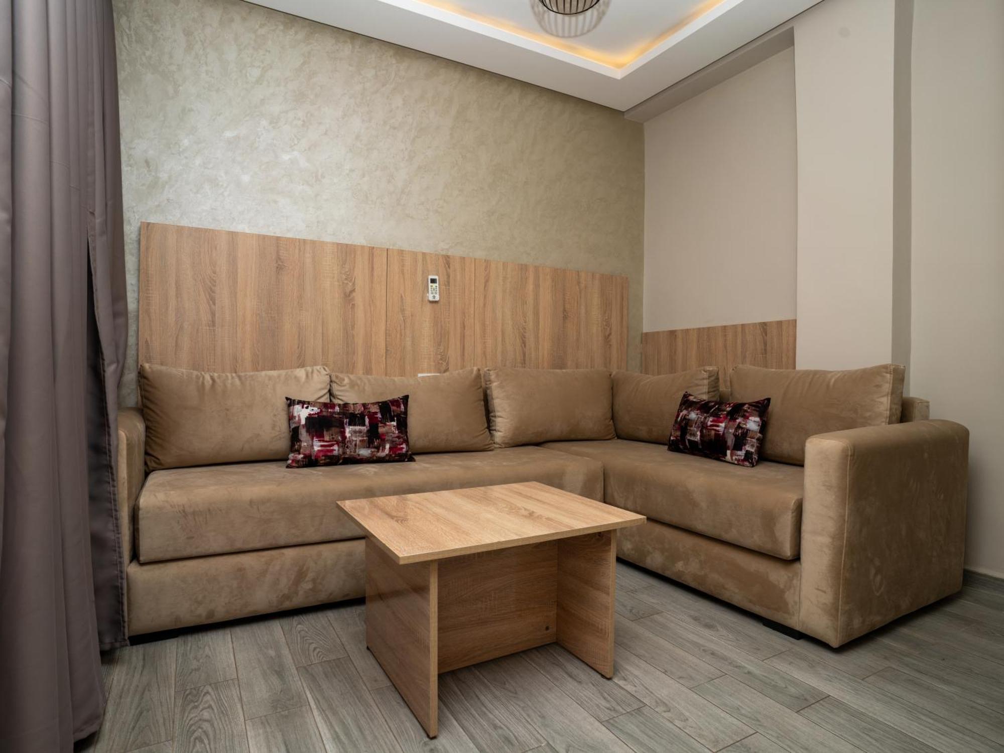 Hotel Cafe Palais Salam , בני מלאל מראה חיצוני תמונה